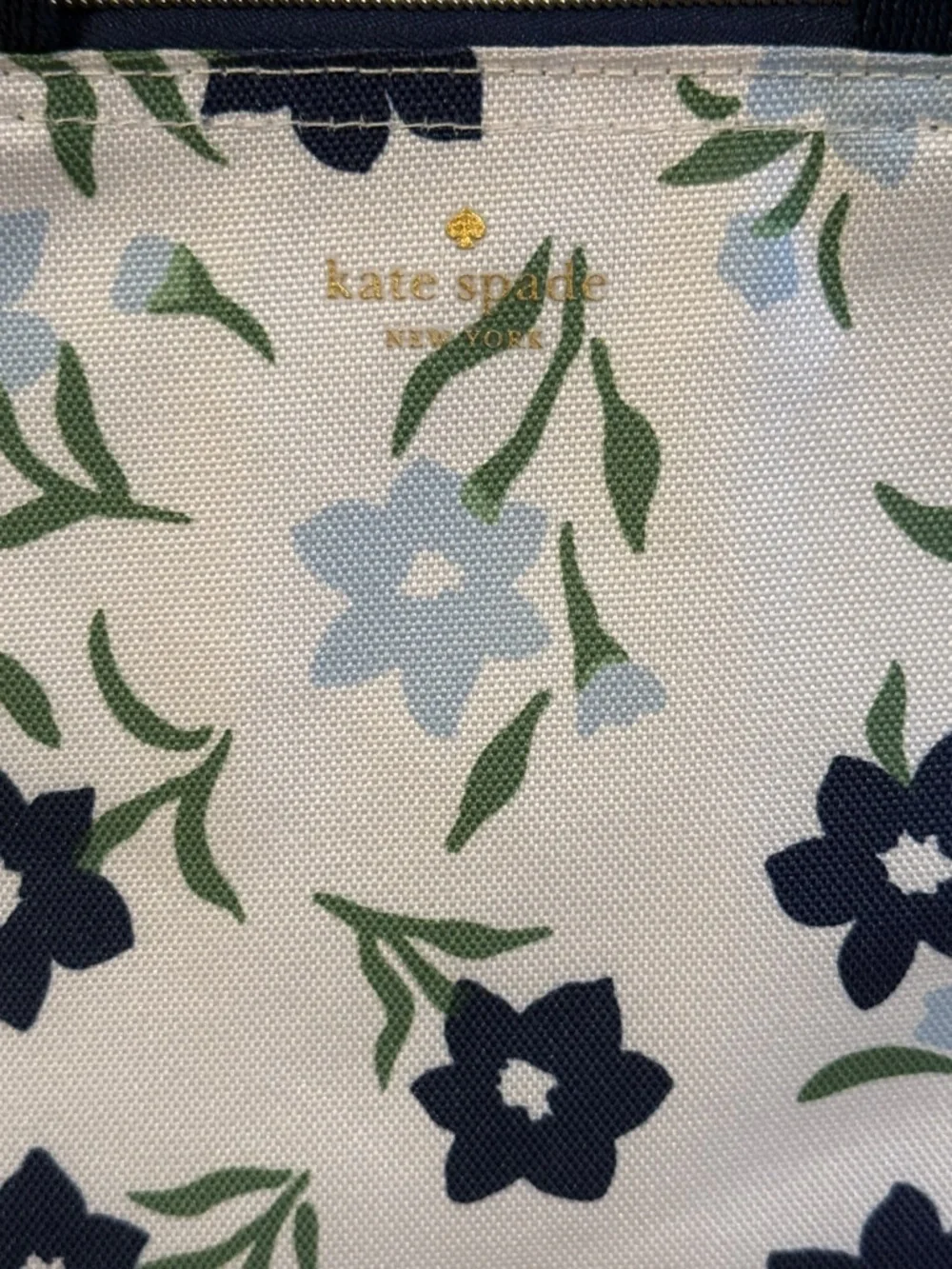 kate spade Floral Lunch Bag Tote in Navy, Light Blue & Green - Picture 3 of 12